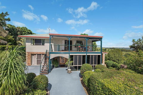 Artisan Spa Views - Mackay Tourism 3
