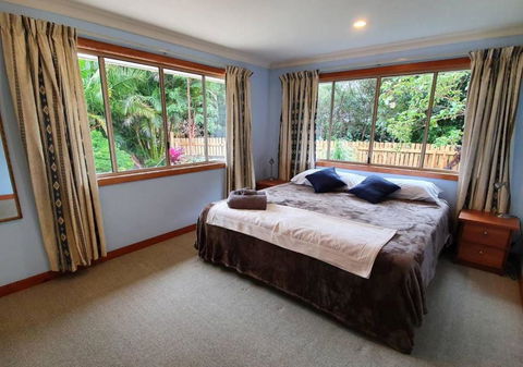 Artisan Spa Views - Mackay Tourism 5