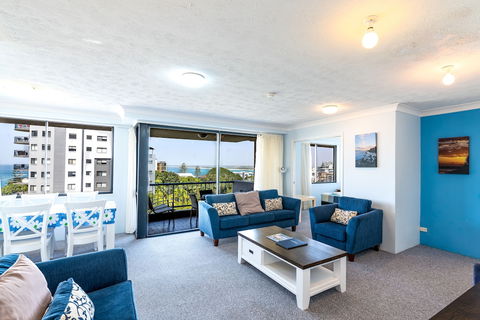 Burgess @ Kings Beach Apartments - Mackay Tourism 3