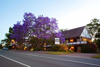Treetops Seaview Montville - Mackay Tourism 4