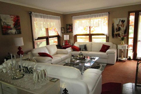 Southern Vales Bed & Breakfast - Mackay Tourism 3