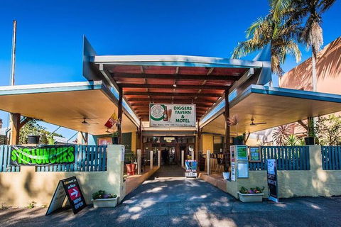 Diggers Tavern - Mackay Tourism 1