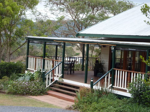 Amamoor Homestead B&B And Country Cottages - Mackay Tourism 1