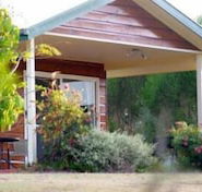 Amamoor Homestead BB and Country Cottages - Mackay Tourism