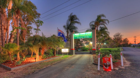 Glenwood Tourist Park & Motel - Mackay Tourism 5