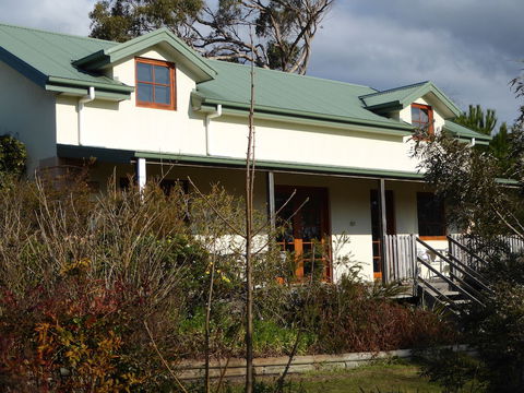 Platypus Park Country Retreat - Mackay Tourism 0