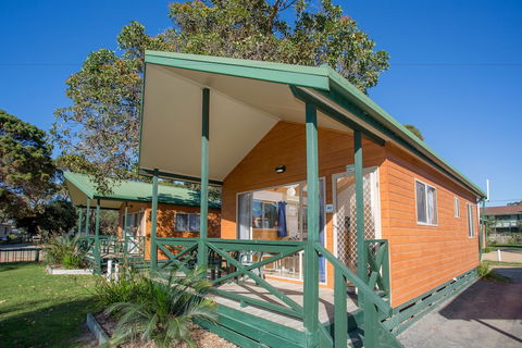 BIG4 Moruya Heads Easts Dolphin Beach Holiday Park - Mackay Tourism 0