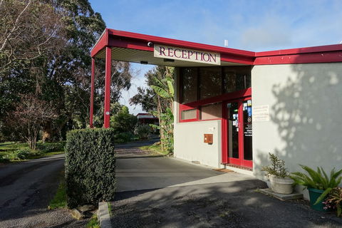 Coal Creek Motel - Mackay Tourism 1