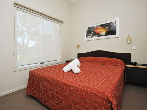 NRMA Eastern Beach Holiday Park - Mackay Tourism 3