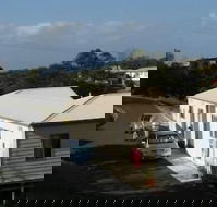 Lookout Holiday Units - Mackay Tourism