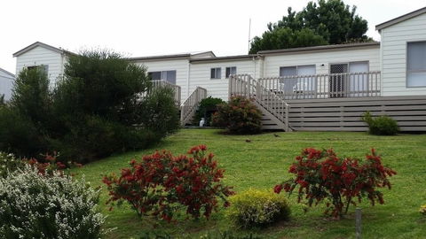 Lookout Holiday Units - Mackay Tourism 3