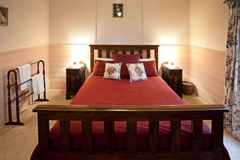 Trinity Cottage - Mackay Tourism 6