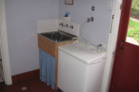 Trinity Cottage - Mackay Tourism 7