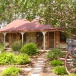 Langmeil Cottages - Mackay Tourism 0