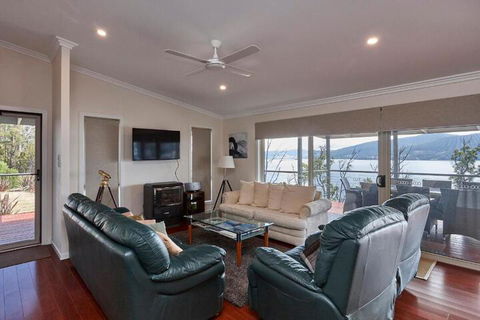 Esperance Landing - Mackay Tourism 3