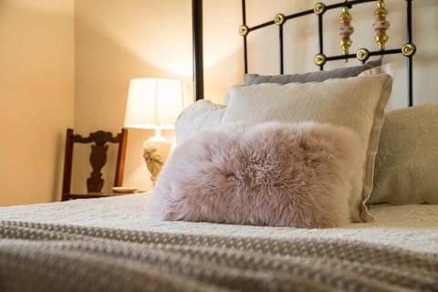 Wishing Well Cottage - Mackay Tourism 3