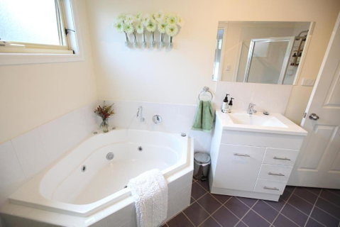 One Tree Bed & Breakfast - Mackay Tourism 4