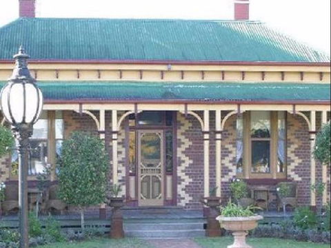Tara House Bed & Breakfast - Mackay Tourism 4