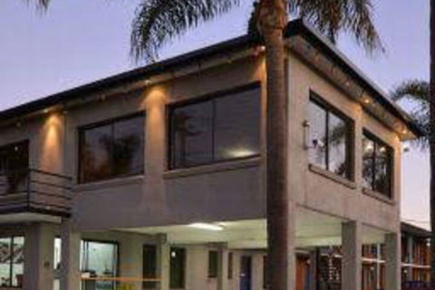 Bayside Motel - Mackay Tourism 4