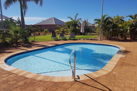 Exmouth Escape Resort - Mackay Tourism 5