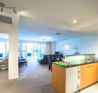 Glenelg Beachside Apartments - Mackay Tourism