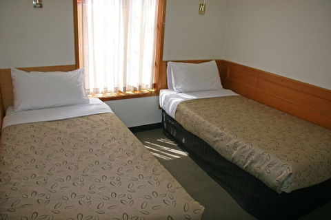 Hermitage Motor Inn - Mackay Tourism 7