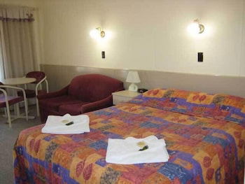 Woodmans Hill Motel - Mackay Tourism 4