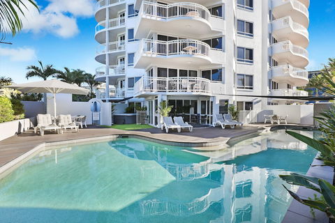 Beachside Resort - Kawana Waters - Mackay Tourism 3