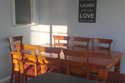 Hobart Cabins And Cottages - Mackay Tourism 7