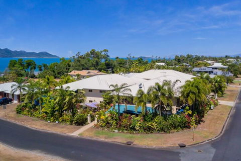 Mission Reef Resort - Mackay Tourism 1