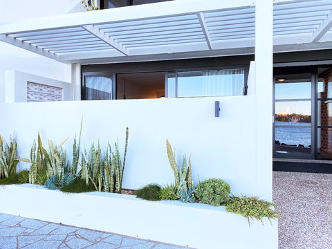 Bay Breeze Boutique Accommodation - Mackay Tourism 3