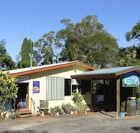 Lake Eacham Tourist Park  Self Contained Cabins - Mackay Tourism