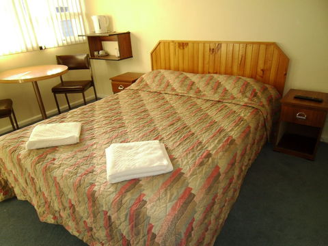 Swiss Motel - Mackay Tourism 1