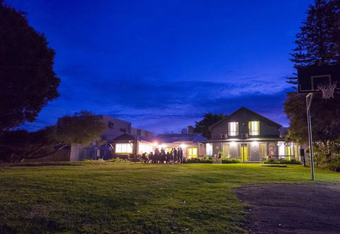 Dunsborough Beachouse YHA Hostel - Mackay Tourism 5