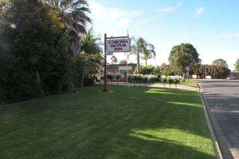 Corowa Motor Inn - Mackay Tourism 1