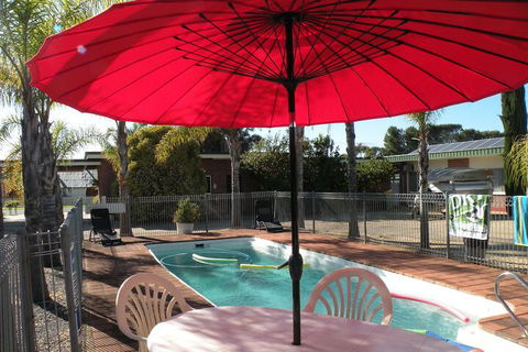 Corowa Motor Inn - Mackay Tourism 5