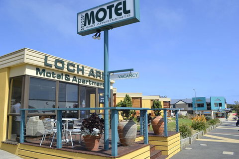 Loch Ard Motor Inn - Mackay Tourism 3