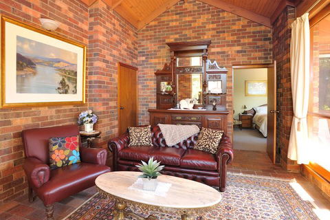 Langbrook Estate Cottages - Mackay Tourism 5