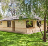 Siesta Park Holiday Resort - Mackay Tourism
