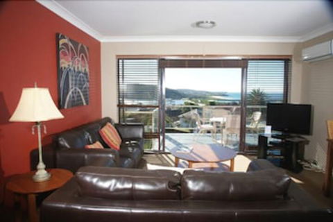 Whale Motor Inn And Restaurant - Mackay Tourism 7