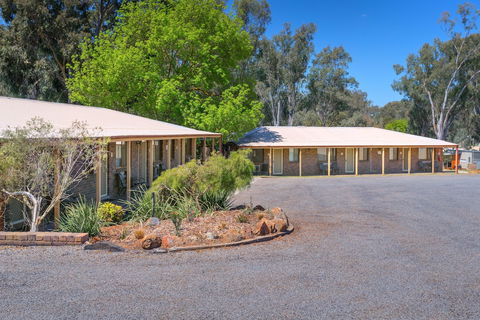 Corowa Bindaree Holiday Park - Mackay Tourism 0