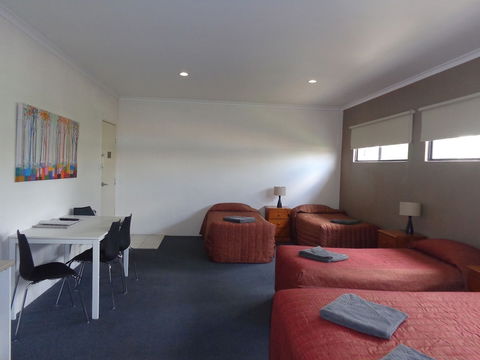 Artesian Spa Motel - Mackay Tourism 6