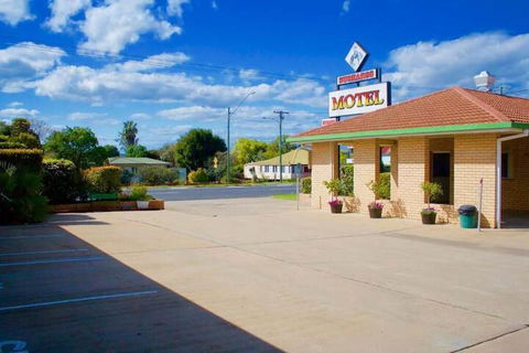 Buckaroo Motor Inn - Mackay Tourism 2