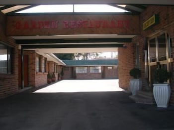 Mount Kuring-gai Motel - Mackay Tourism 1