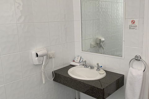 Ashton Motel - Mackay Tourism 7