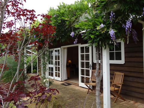 Big Brook Cottages - Mackay Tourism 0