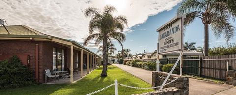 Lakes Jakaranda Holiday Units - Mackay Tourism 0