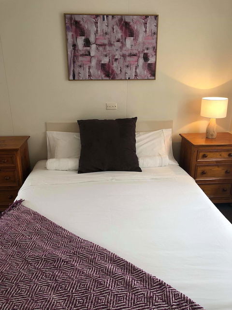Lakes Jakaranda Holiday Units - Mackay Tourism 3