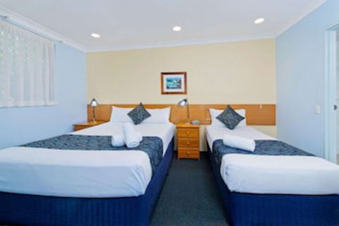 Haven Waters Motel & Apartments - Mackay Tourism 0