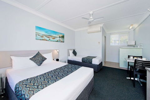 Haven Waters Motel & Apartments - Mackay Tourism 7